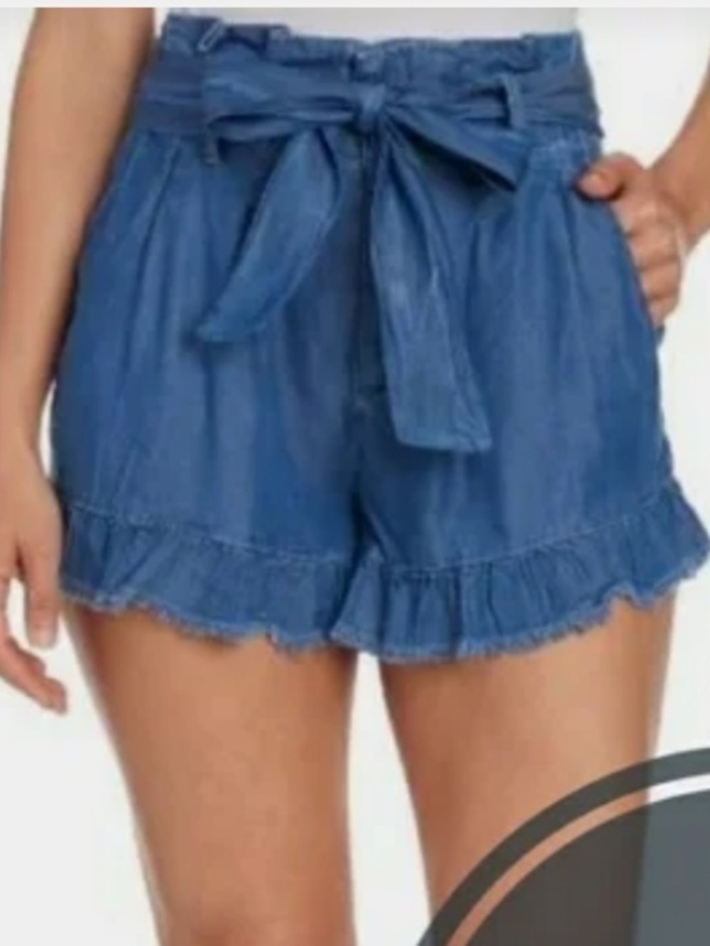 Docks& Índigo Paper Bag High  Waist Tie-Front  Chambray Shorts